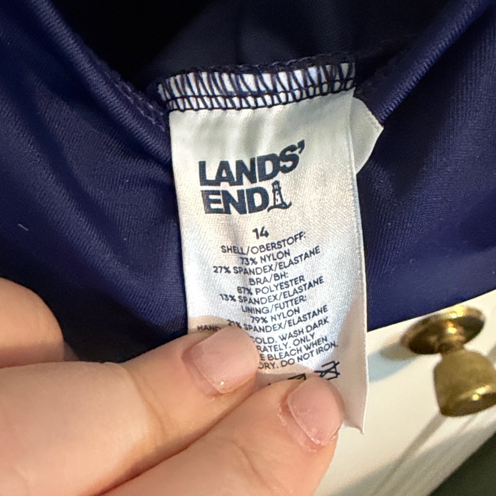NWT Lands' End Tummy Control Soft Cup Tugless Sporty One Piece Swimsuit Size 14 - Picture 2 of 4